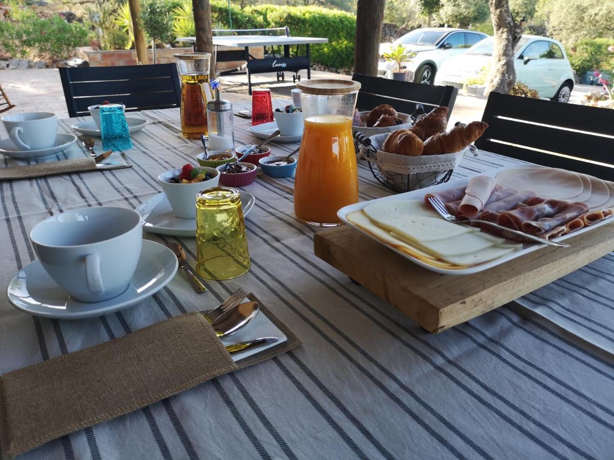 Quinta Da Familia Bed & Breakfast Loule Bagian luar foto